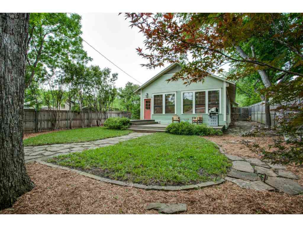 5800 Palo Pinto guest house 2