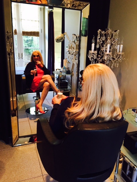salon at home palace