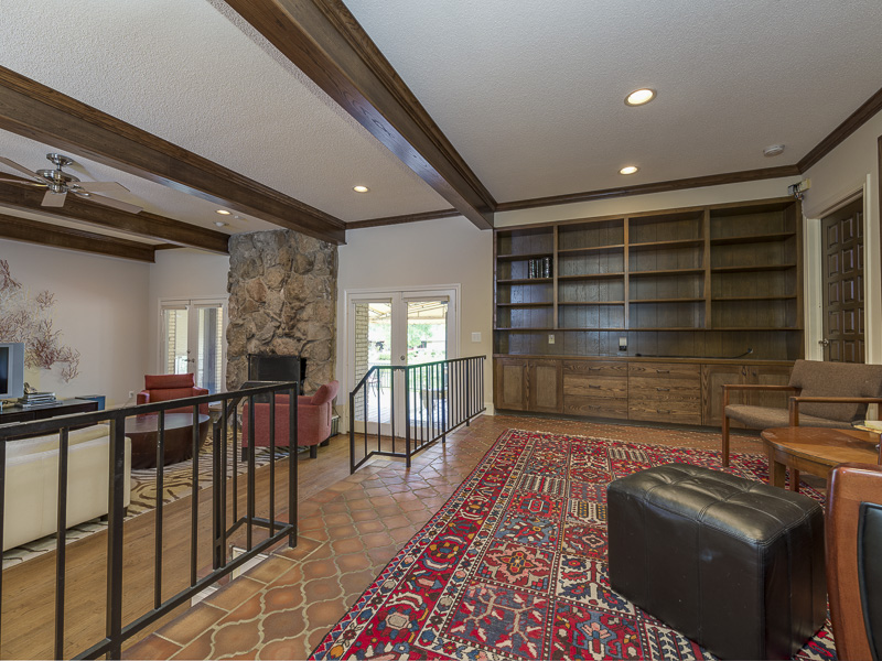 4224 Briarwood den