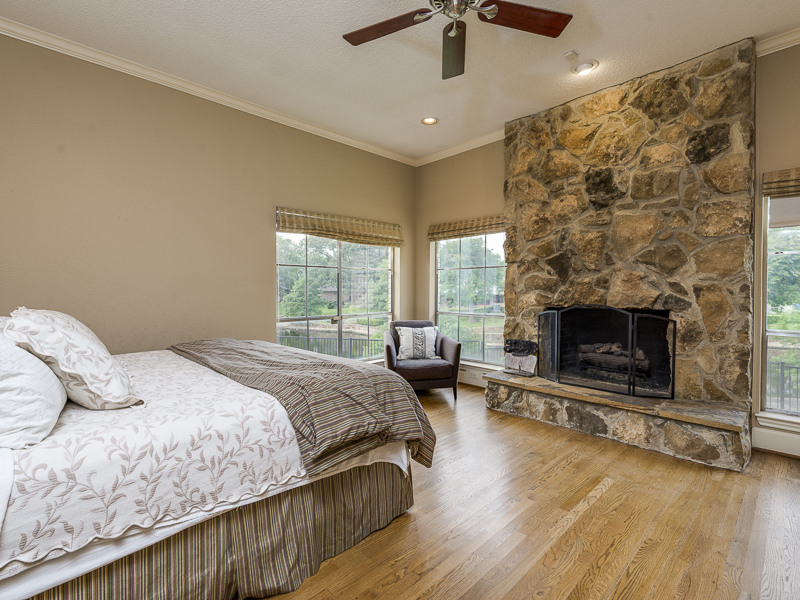 4224 Briarwood master bed