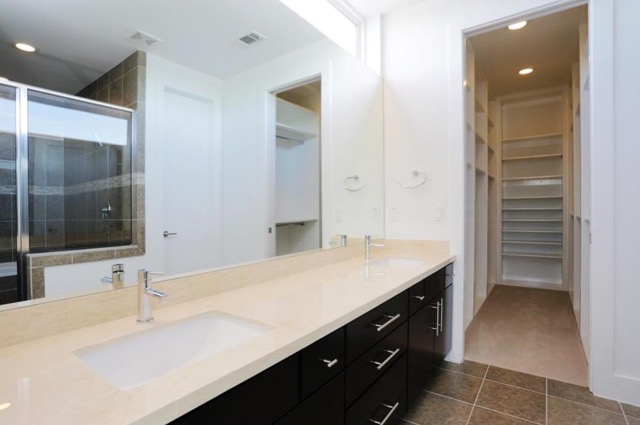 Oak Lawn Townhome
