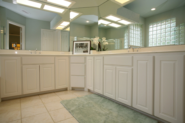 6017_wildwood_dr_MLS_HID995548_ROOMmasterbathroom