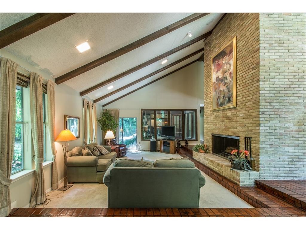 10225 Betty Jane Lane LR