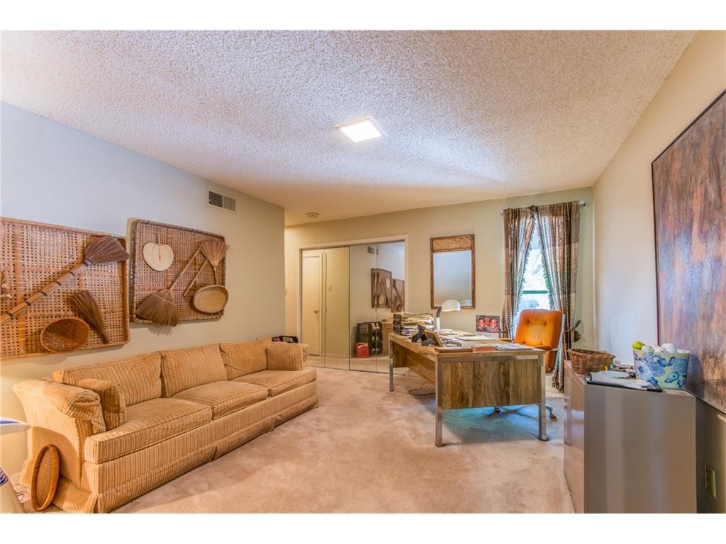 10225 Betty Jane Lane study