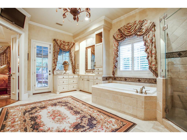 5009 Spanish Oaks Master Bath 2