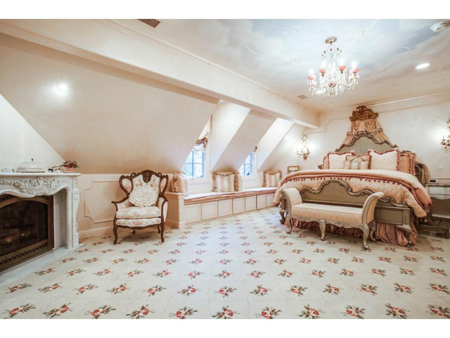 Beautiful upstairs suite features an awe-inspiring hand painted