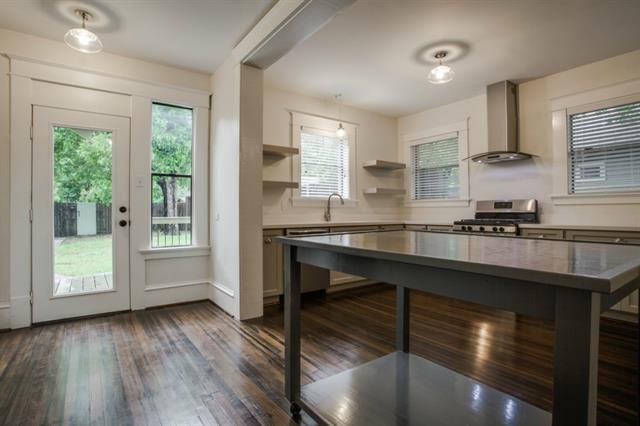 615 N Clinton K