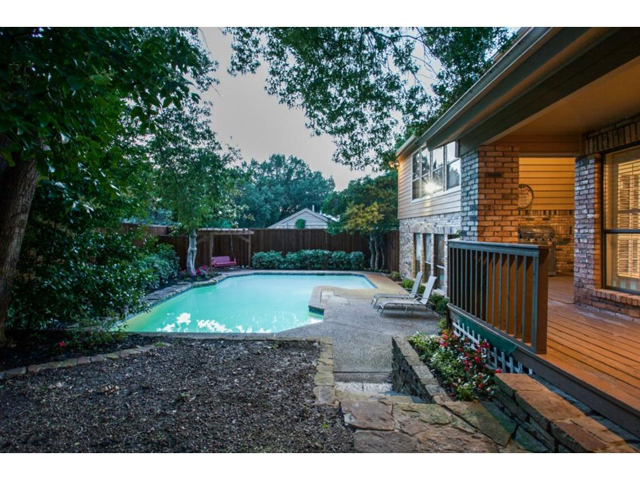 10811 Stone Canyon Backyard