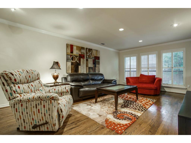 10811 Stone Canyon Formal Living