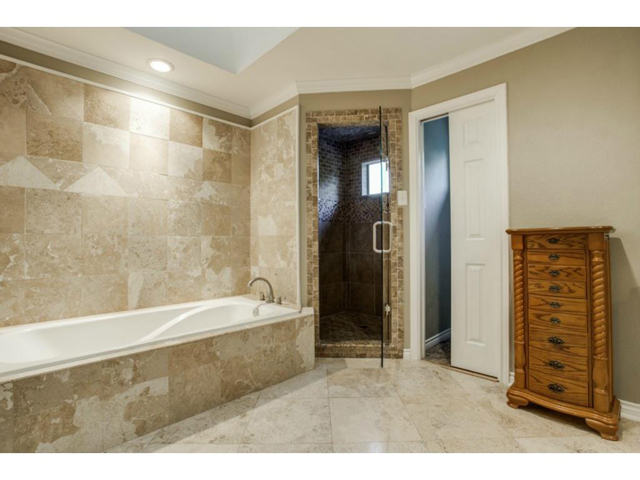 10811 Stone Canyon Master Bath 2