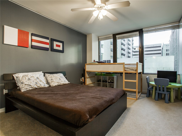 1200 Main #409 Kids Bed