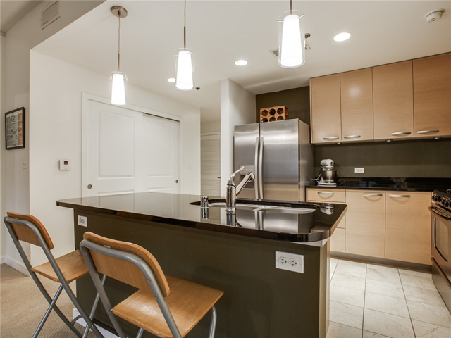 1200 Main #409 Kitchen 2