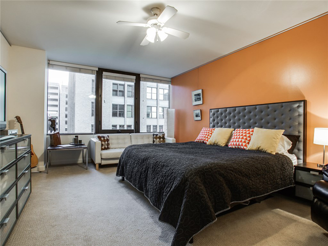 1200 Main #409 Master Bed