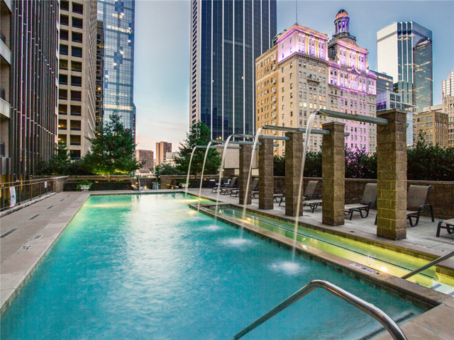 1200 Main #409 Pool