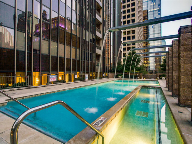 1200 Main #409 Pool2
