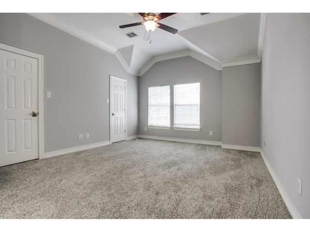 3308 Throckmorton Bedrooom