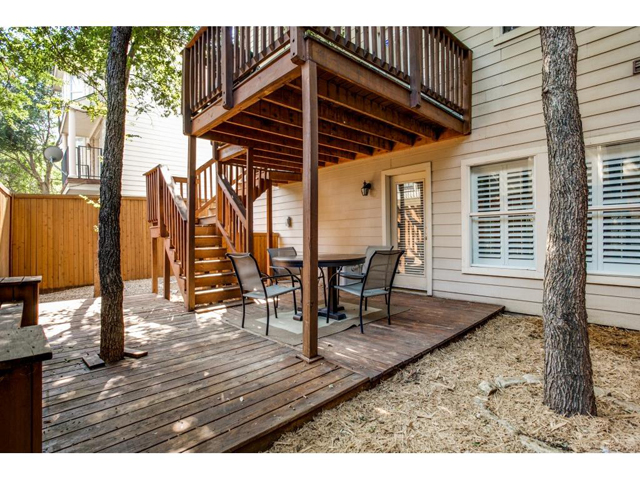 3308 Throckmorton Deck and patio rear
