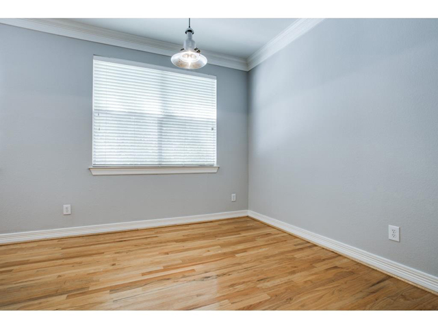 3308 Throckmorton Dining