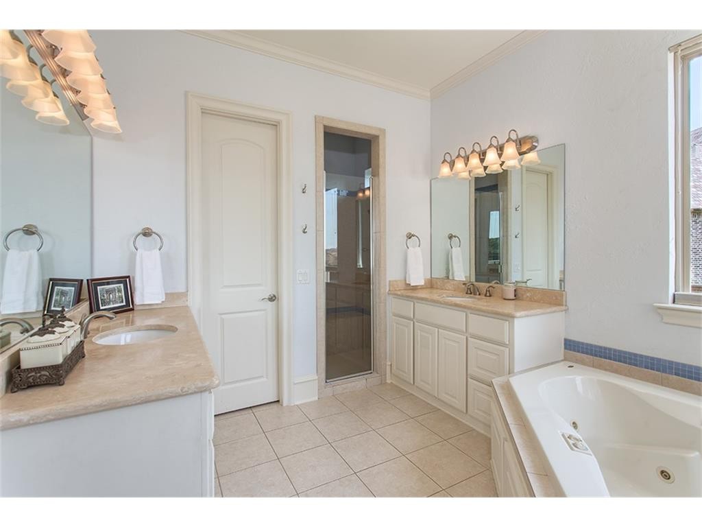 413 Windwood court master bath