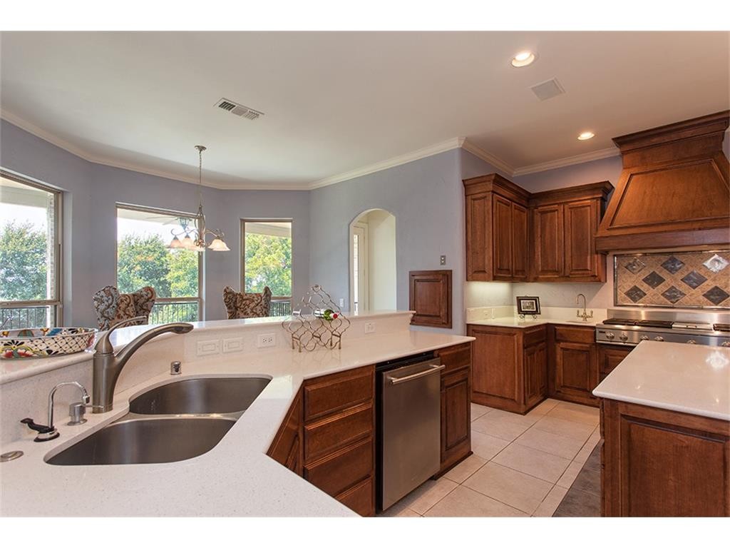 413 windwood ct kitchen 2