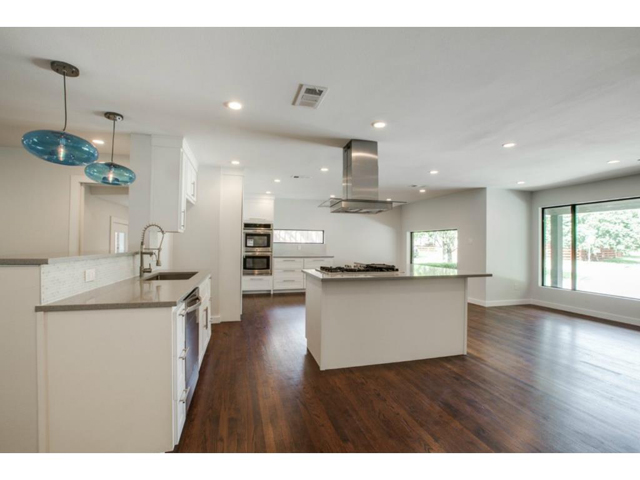 9655 Lakemont Kitchen 3