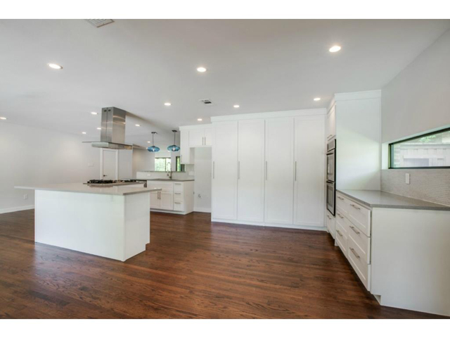 9655 Lakemont Kitchen