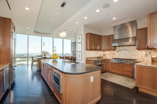 1301 Throckmorton #3301-7