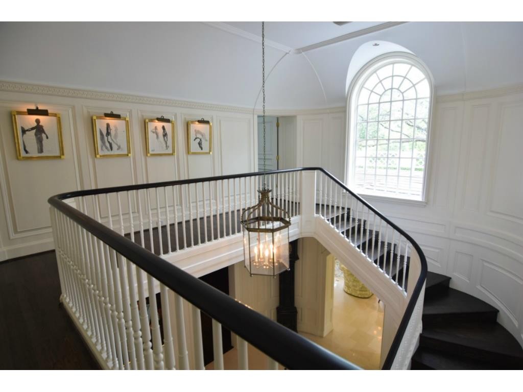 4400 St. Johns stairwell