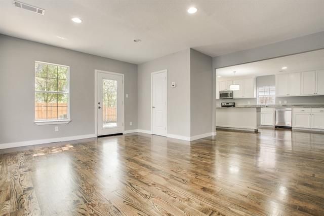 810 W 12th I