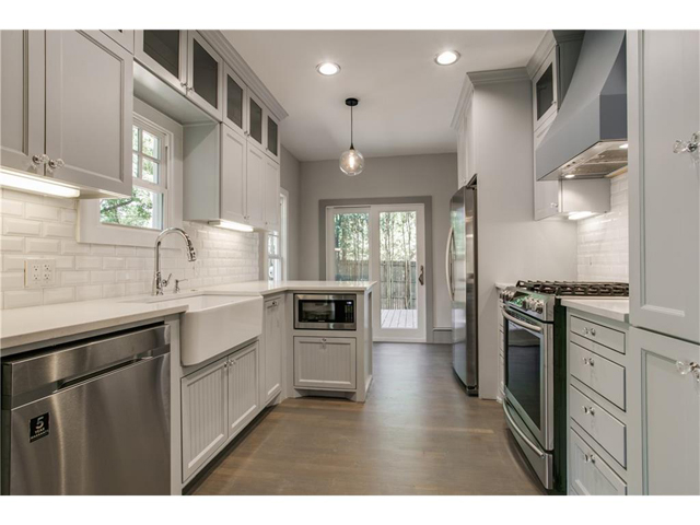 236 N Waverly Kitchen