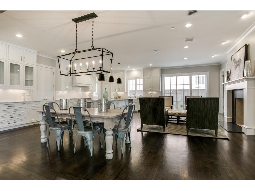 3104 Hanover kitchen long