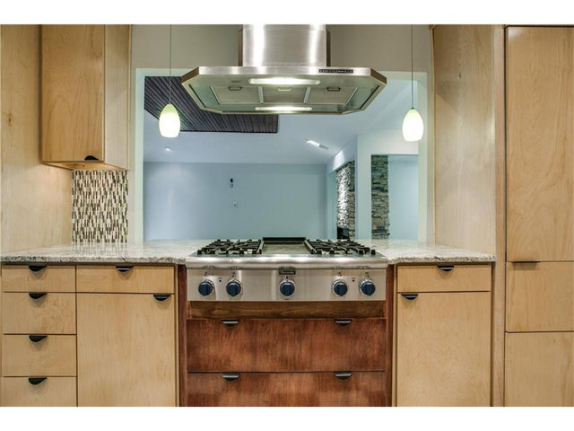 3820 Shorecrest Kitchen 3