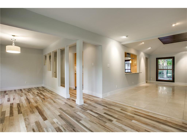 3820 Shorecrest Living 4