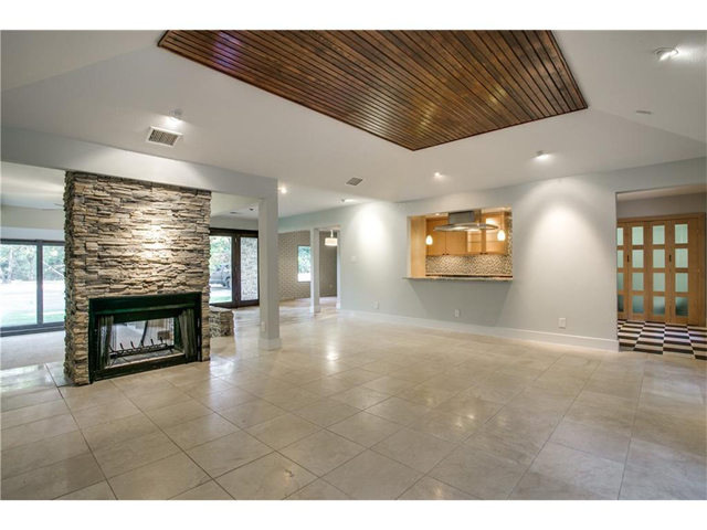 3820 Shorecrest Living