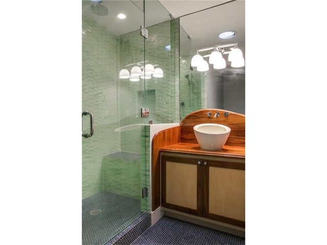 3820 Shorecrest Master Bath
