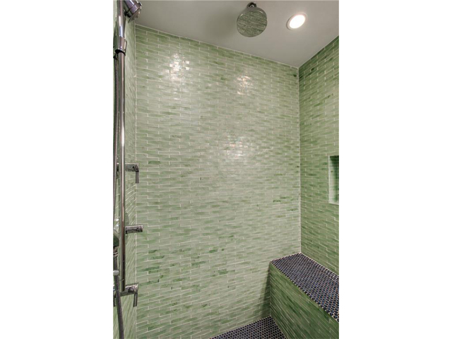 3820 Shorecrest Master Shower