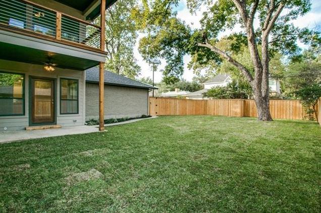 9725 Shadydale Backyard