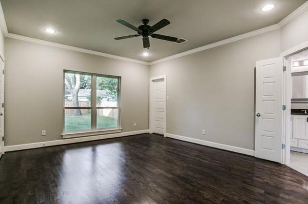 9725 Shadydale Office