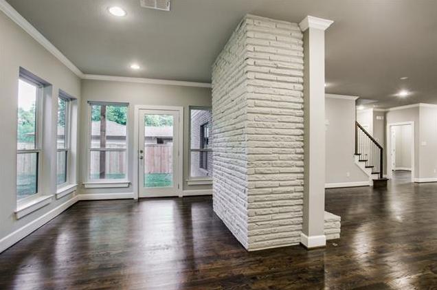 9725 Shadydale Sunroom