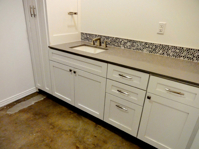 Suite 250 Bathroom