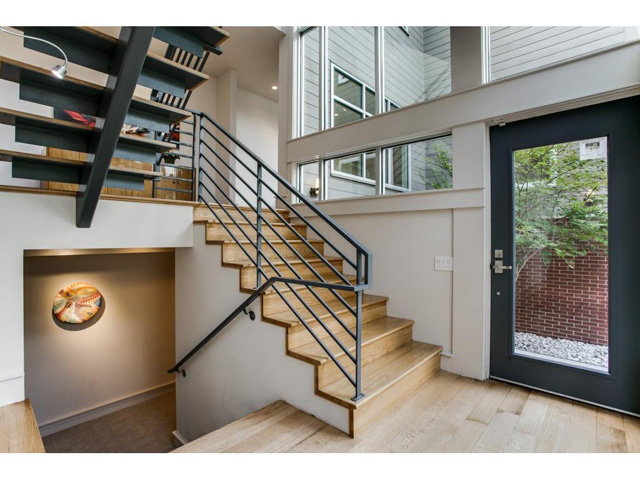 2239 Kessler Woods Entry