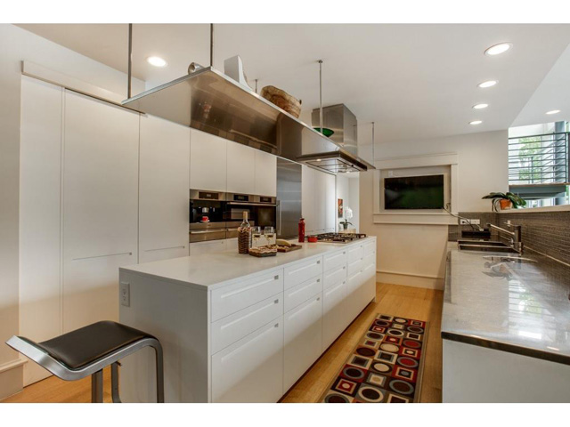 2239 Kessler Woods Kitchen 2