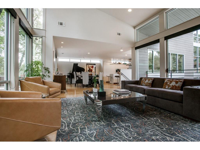 2239 Kessler Woods Living Dining