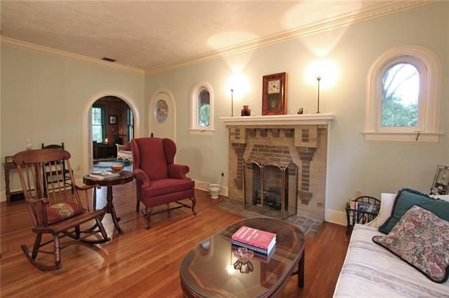 5605 Ridgedale B
