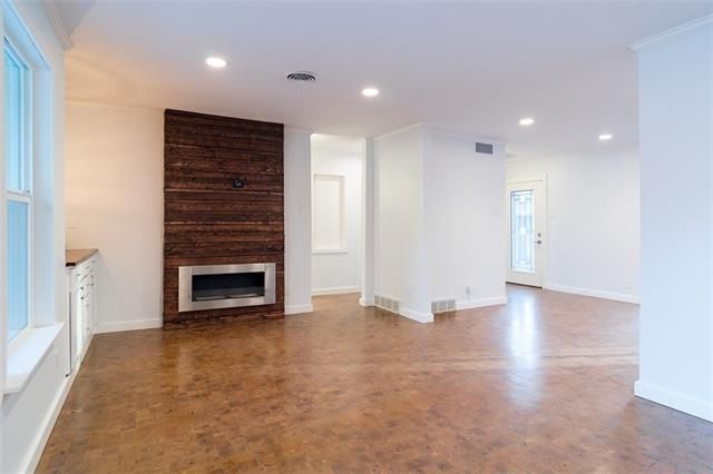 7309 Bennington C