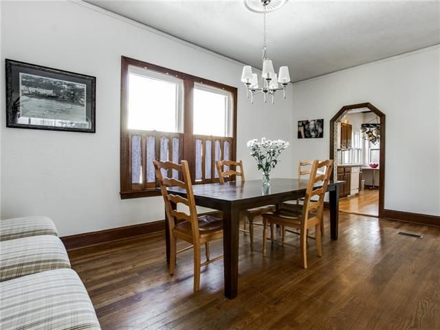 Oak Cliff basement