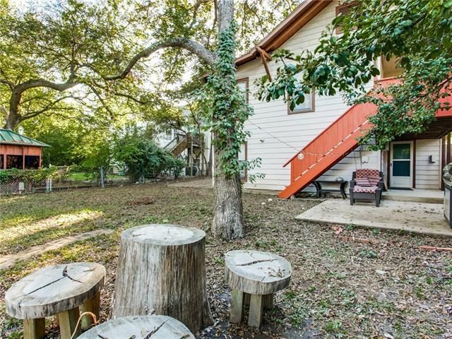 Oak Cliff basement