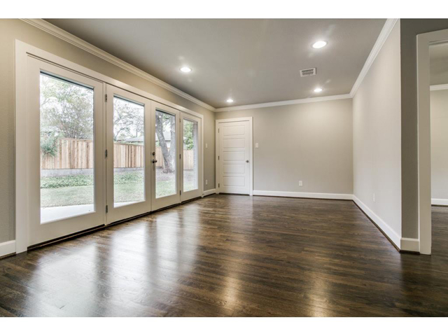 10104 Woodgrove Dining