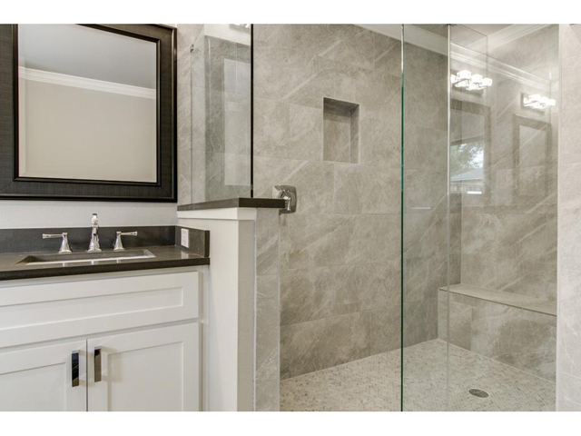 10104 Woodgrove Master Bath 2