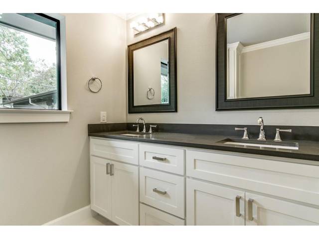 10104 Woodgrove Master Bath